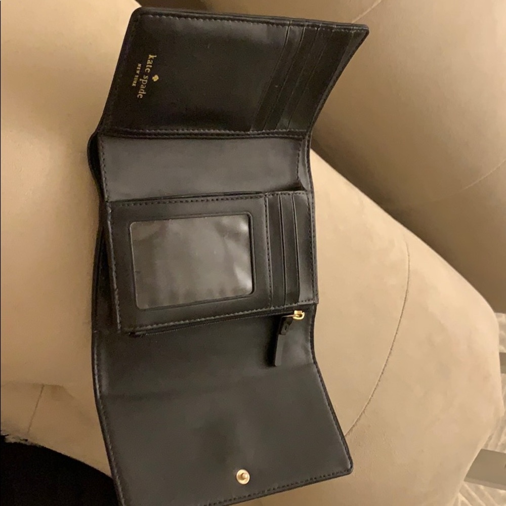 Kate Spade Wallet - Picture 2 of 5
